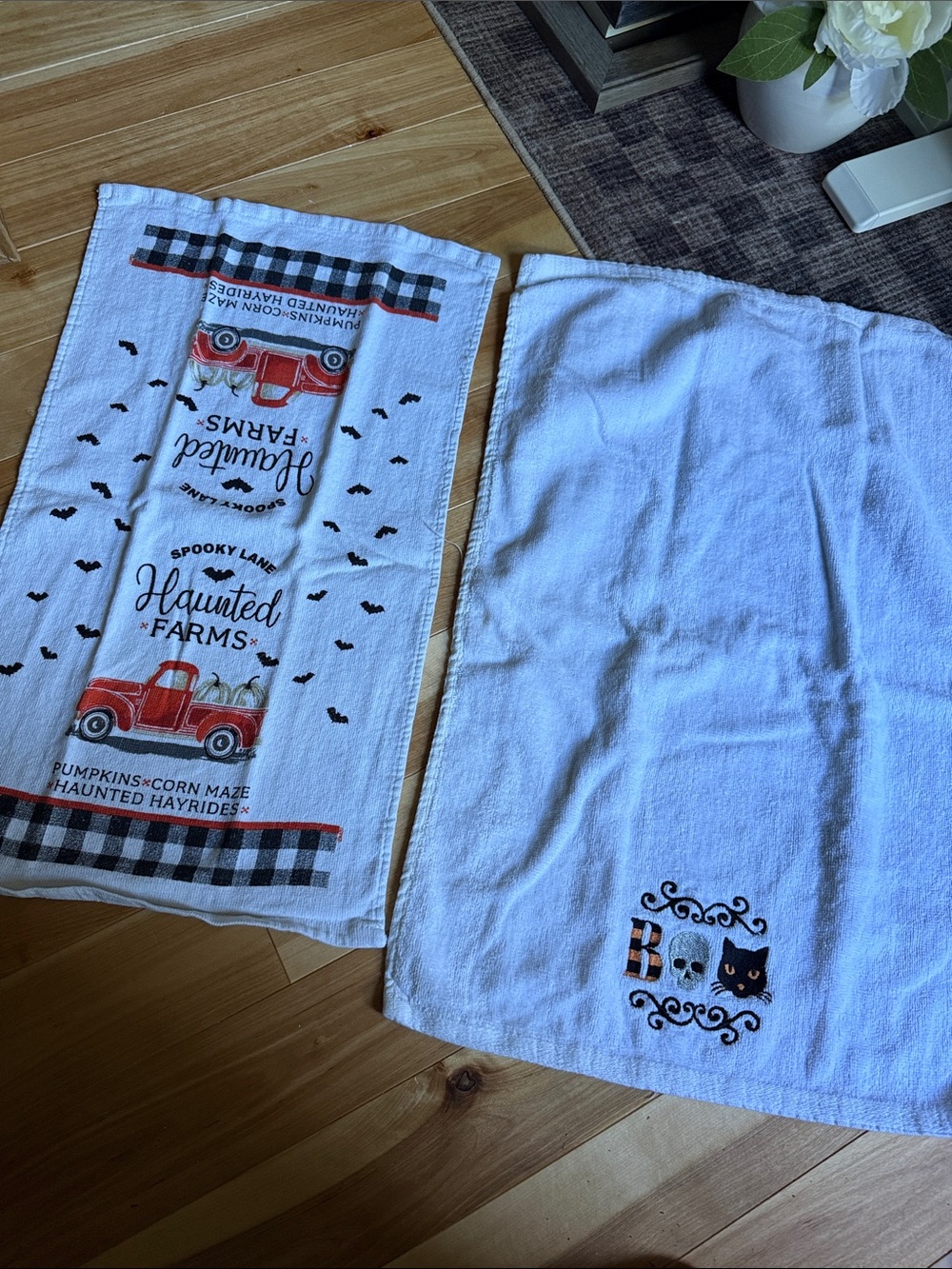 Haunted Farms Halloween Kitchen Towel Set - White & Orange